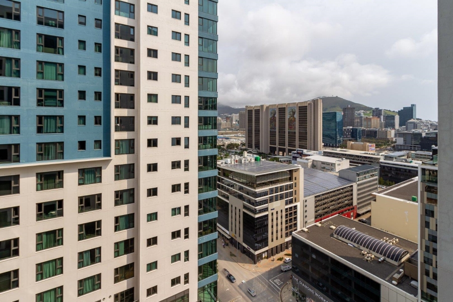 To Let 1 Bedroom Property for Rent in Foreshore Western Cape
